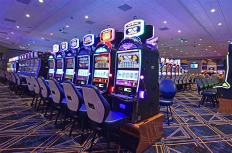 twin river casino tiverton